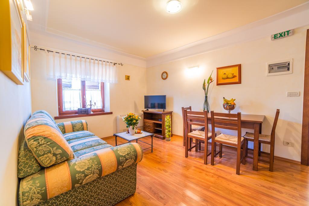Aparthotel Katalyma 828 Kanfanar Extérieur photo