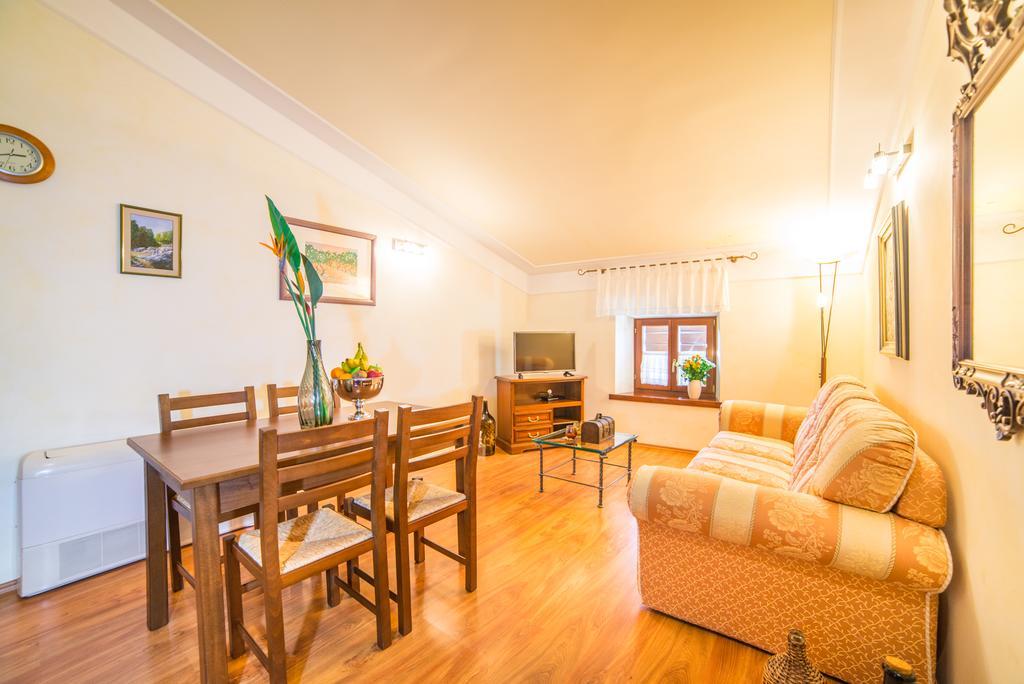 Aparthotel Katalyma 828 Kanfanar Extérieur photo